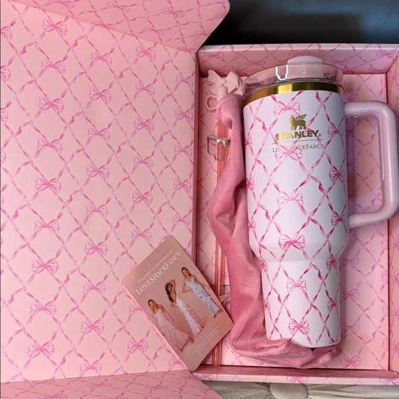 Stanley Other - Stanley Pink Bow Pattern Insulated Travel Mug with Handle—40 oz